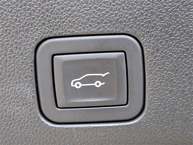 Used 2025 Chevrolet Tahoe High Country image 25