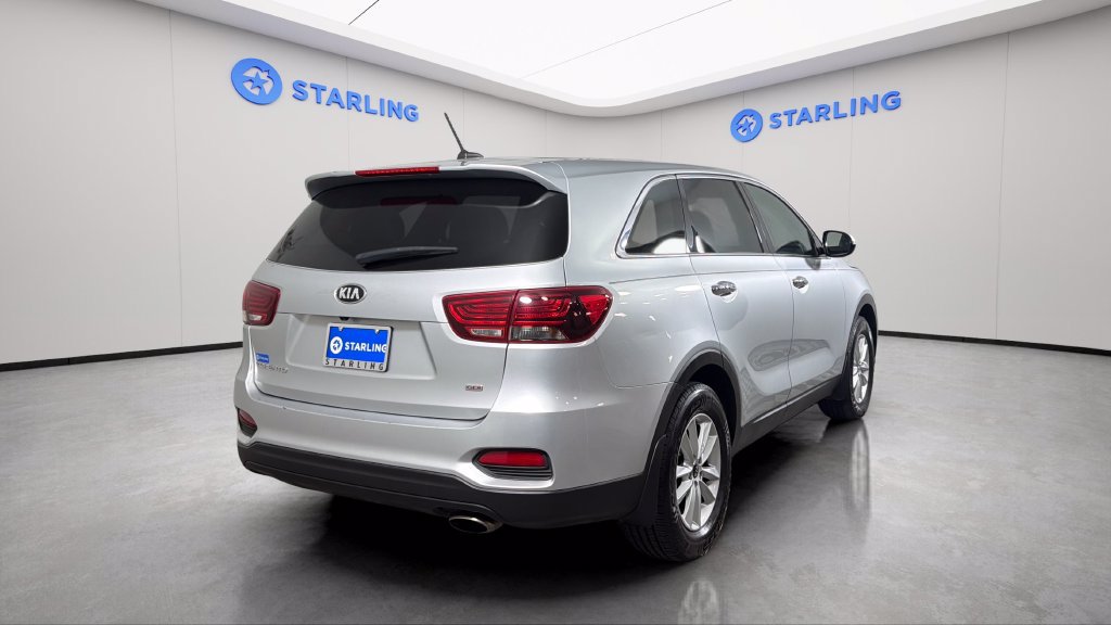 Used 2019 Kia Sorento FWD image 8
