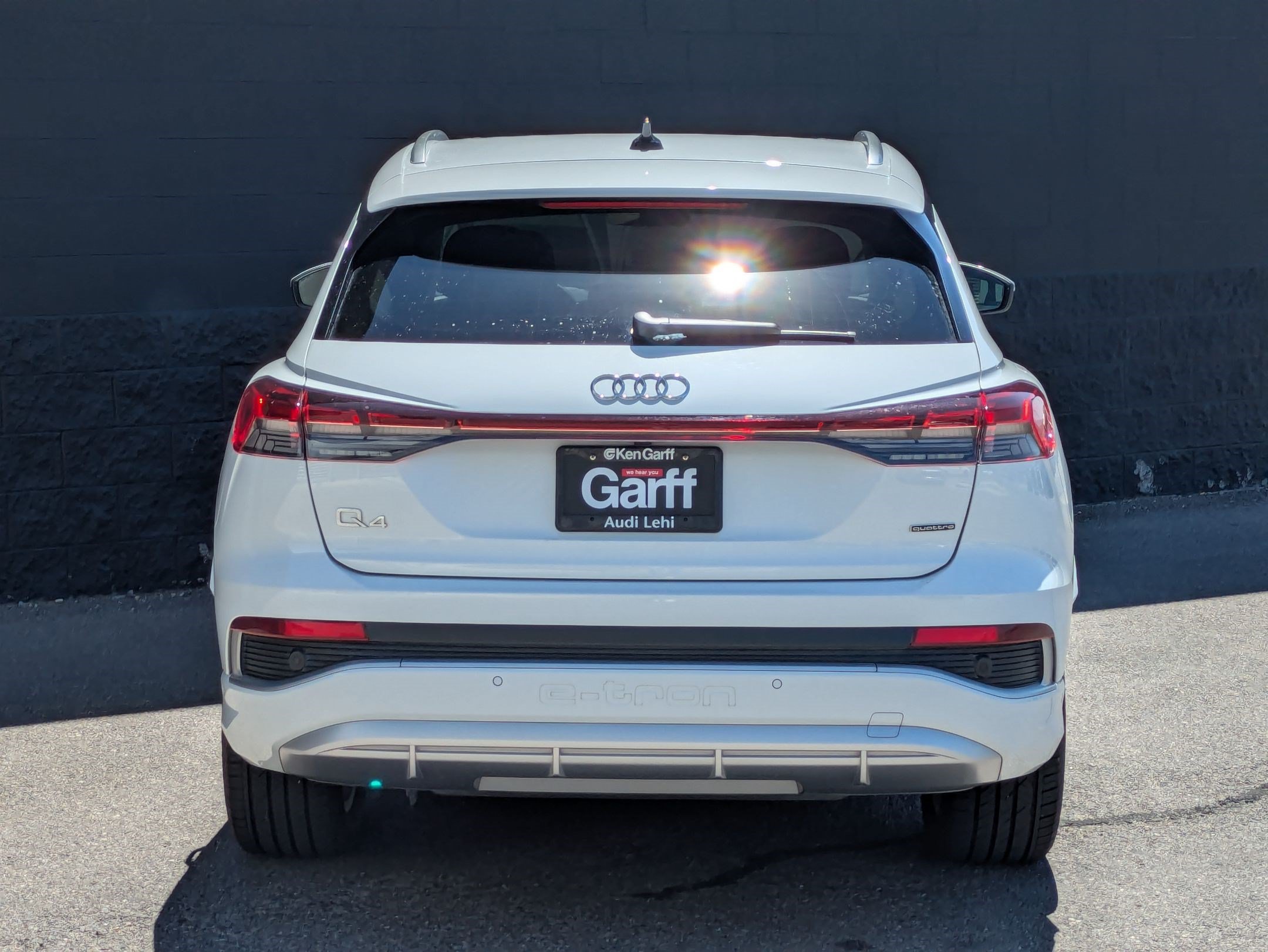 Used 2023 Audi Q4 e-tron Prestige AWD/4WD image 6