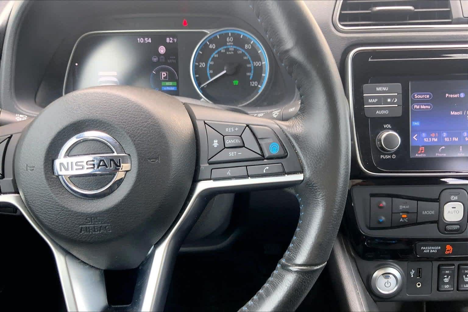 Used 2018 Nissan Leaf SL w/ SL Technology Package FWD image 25