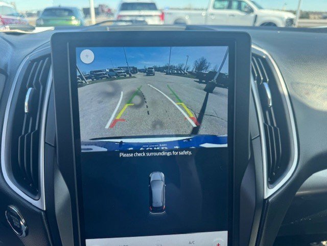 Certified 2024 Ford Edge SEL w/ Convenience Package image 16