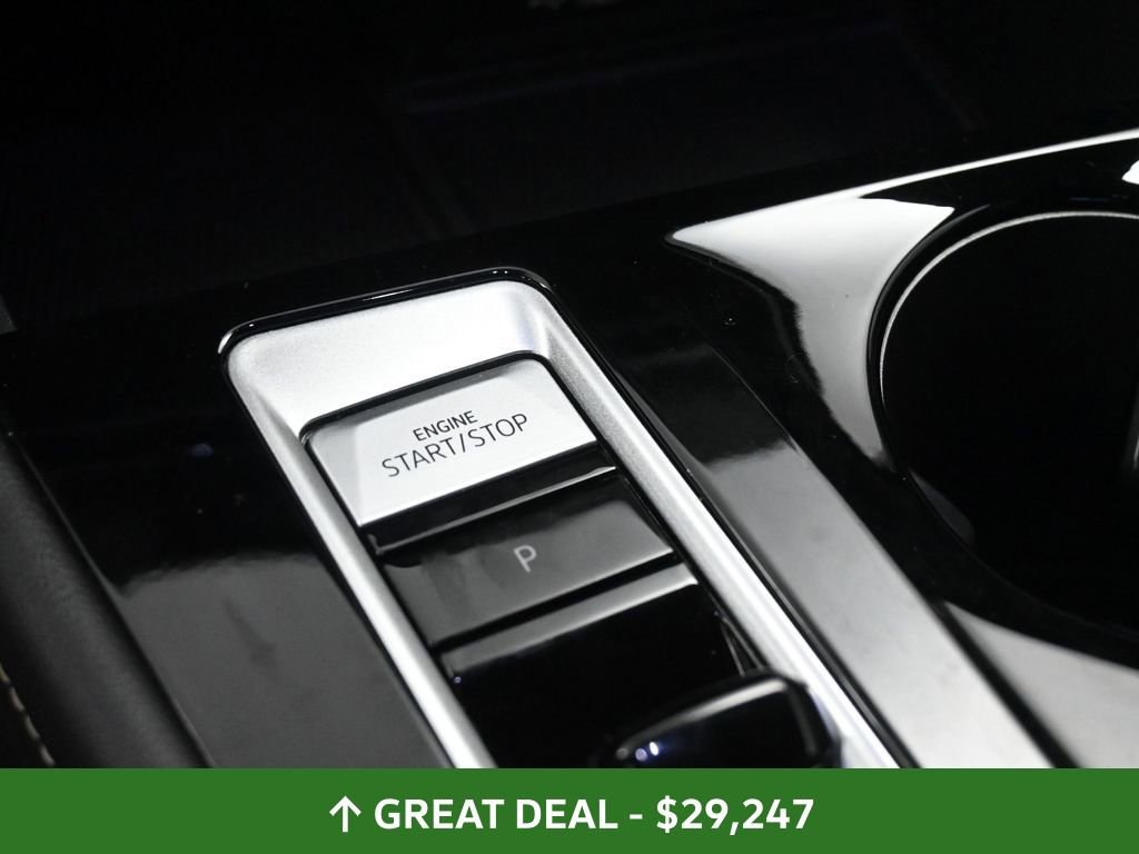 Used 2024 Volkswagen Atlas SE image 27