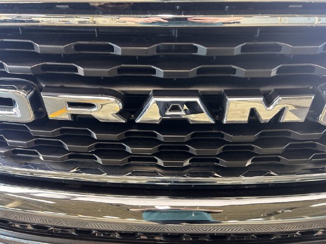 Used 2023 RAM 1500 Big Horn AWD/4WD image 9