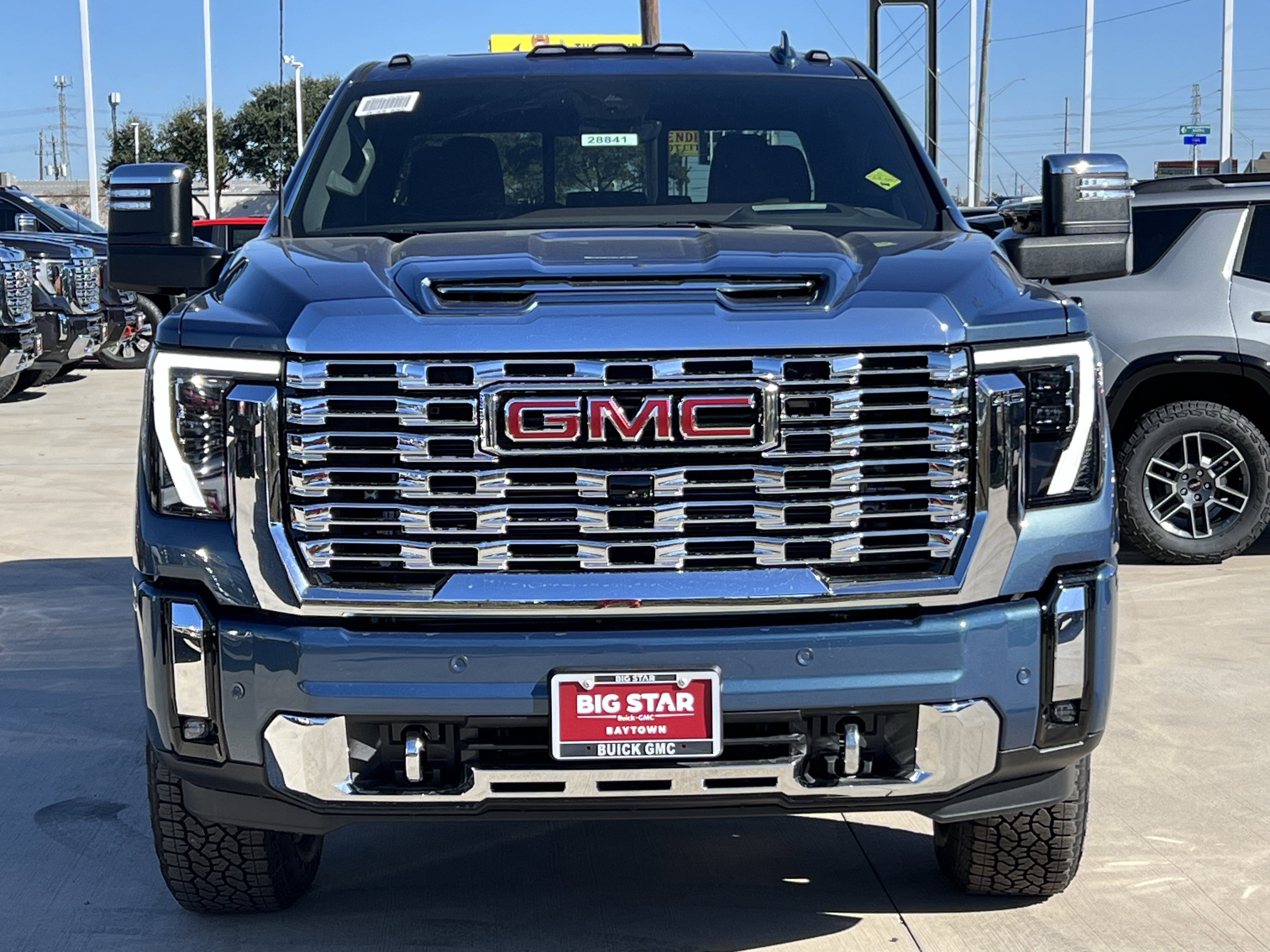 New 2026 GMC Sierra 2500 Denali w/ Denali Reserve Package image 6