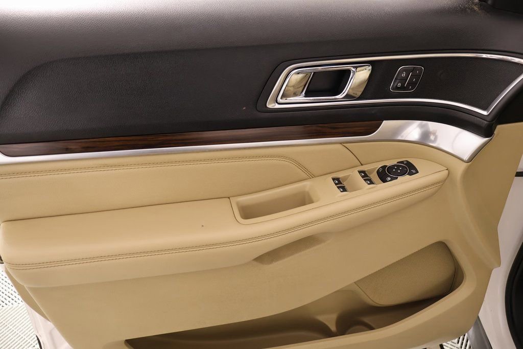 Used 2017 Ford Explorer Limited w/ Equipment Group 301A image 18