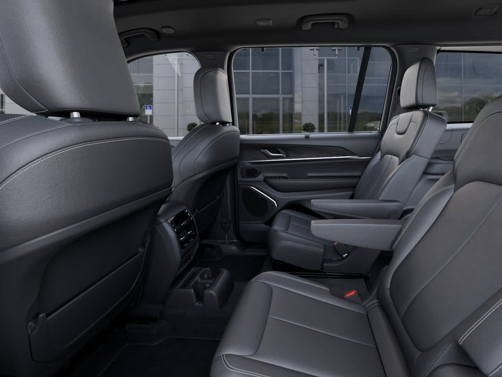 New 2026 Jeep Grand Cherokee L Limited w/ Luxury Tech Group II AWD/4WD image 23