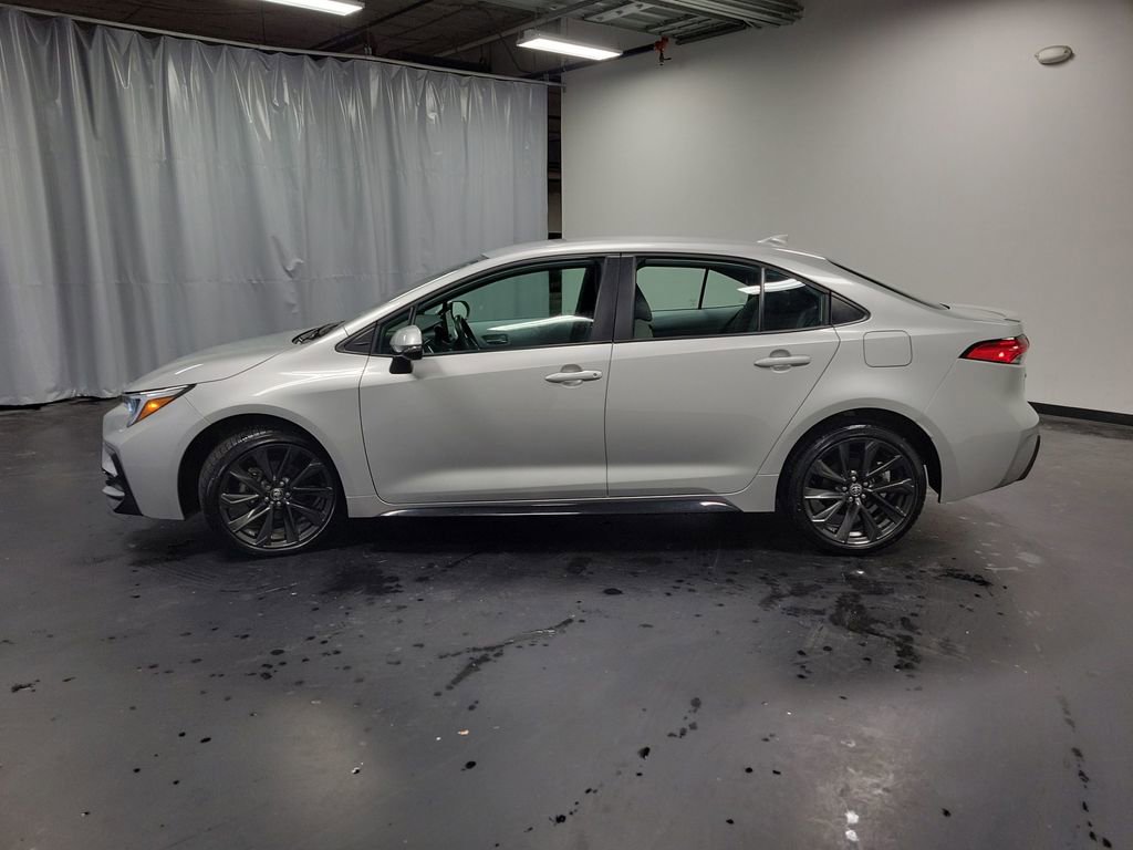 Used 2024 Toyota Corolla SE image 5
