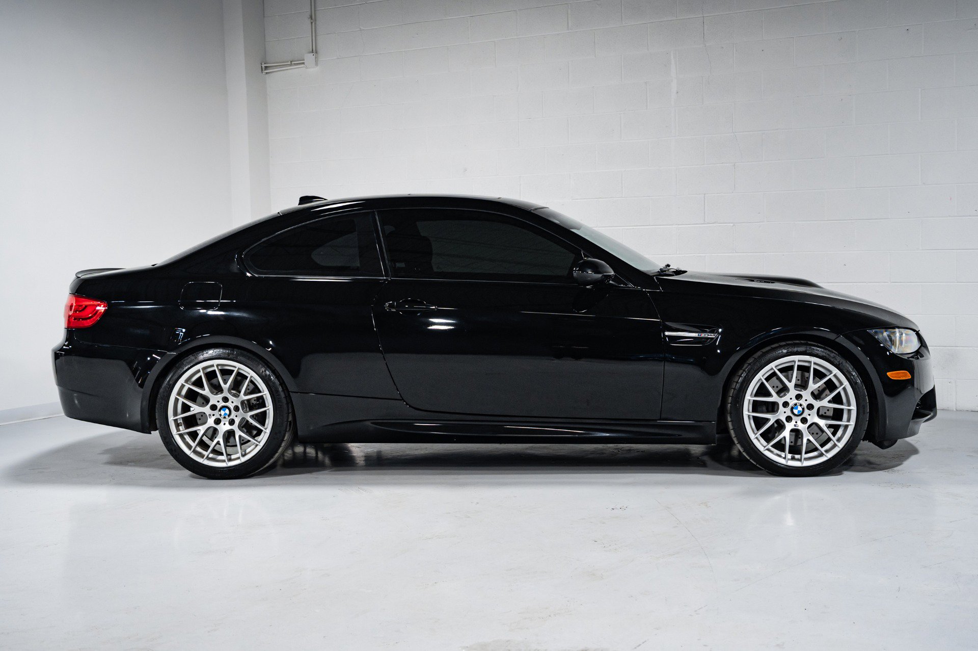 Used 2011 BMW M3 Coupe image 2