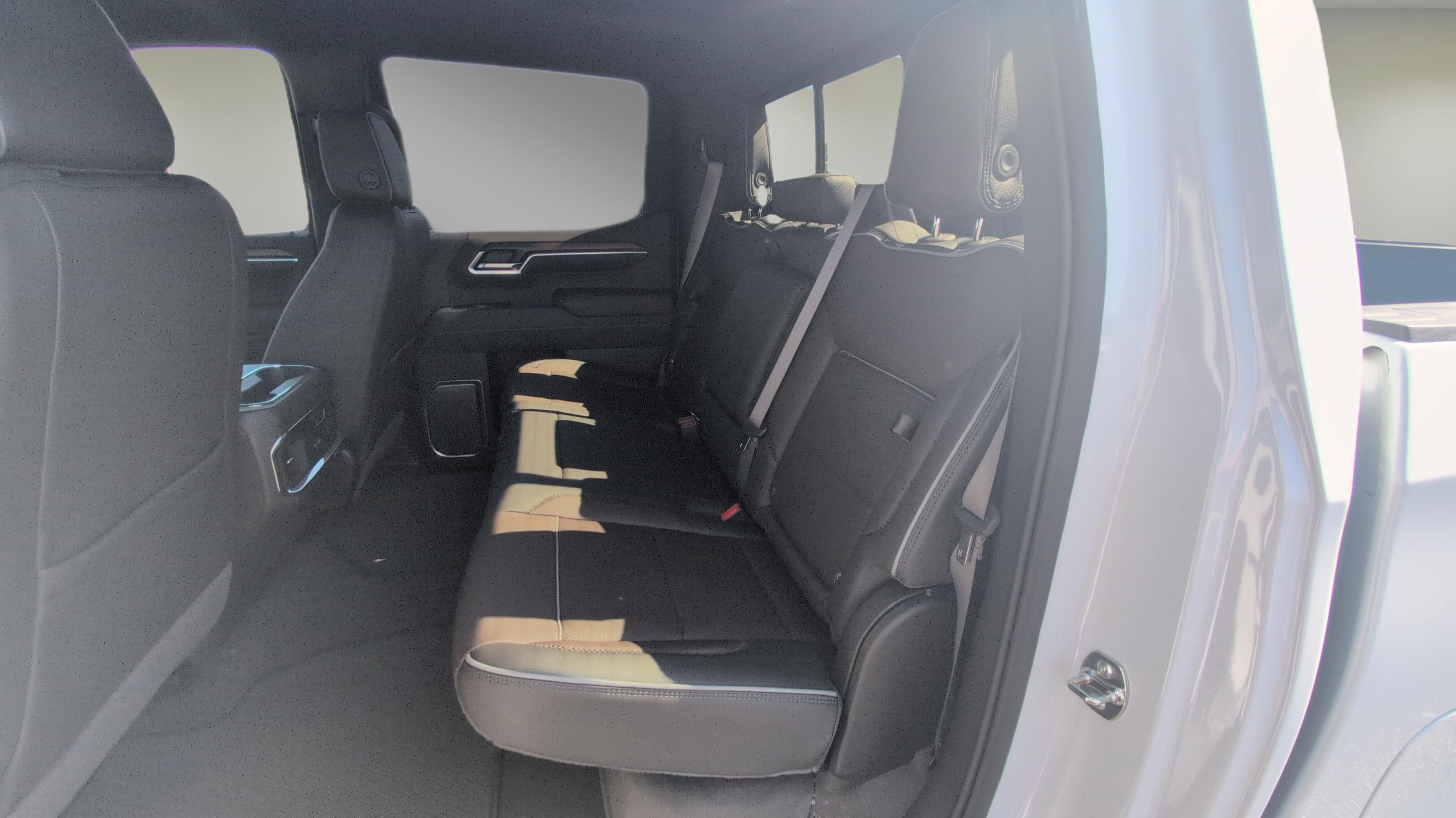 Used 2026 GMC Sierra 1500 Denali w/ Technology Package AWD/4WD image 19