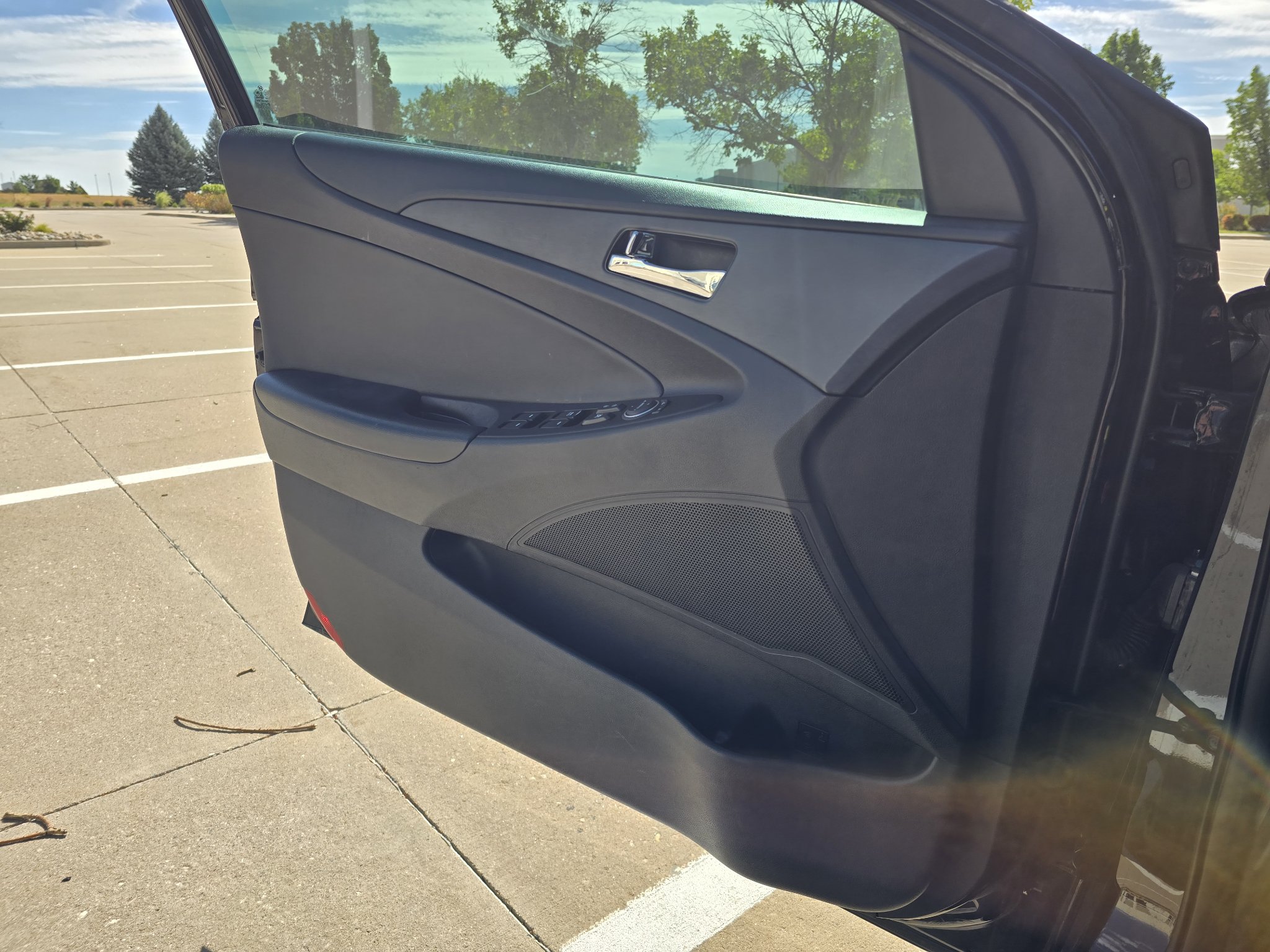 Used 2013 Hyundai Sonata SE FWD image 17