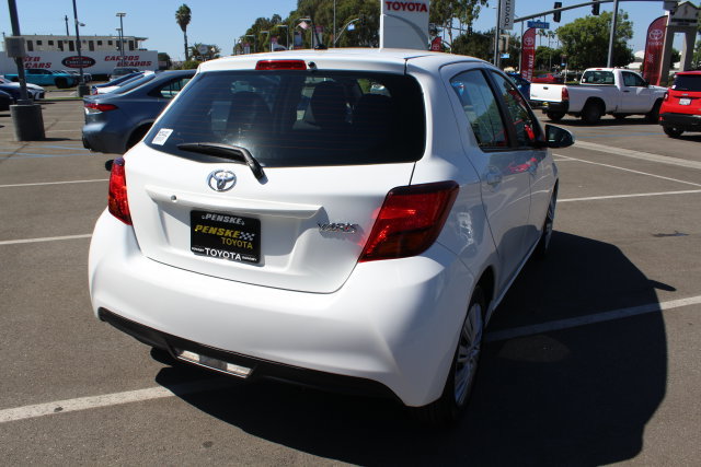 Used 2016 Toyota Yaris L FWD image 41