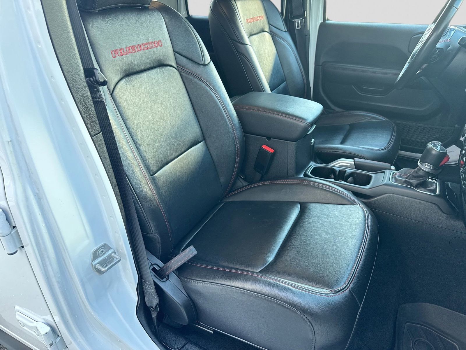 Used 2021 Jeep Wrangler Unlimited Rubicon w/ Uconnect 4C Nav & Sound Group AWD/4WD image 22
