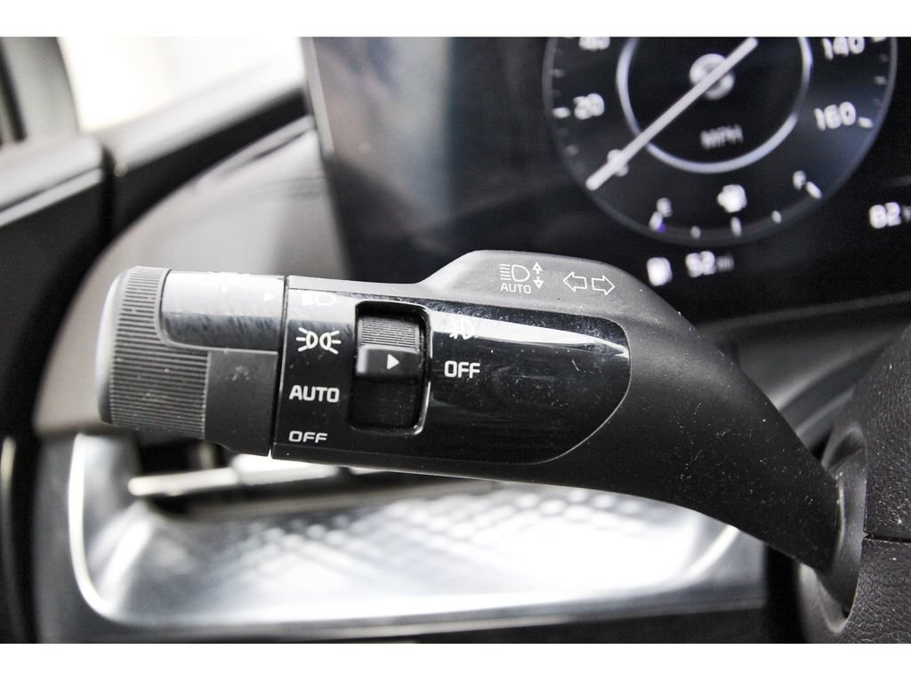 Used 2024 Kia Carnival SX Prestige FWD image 17