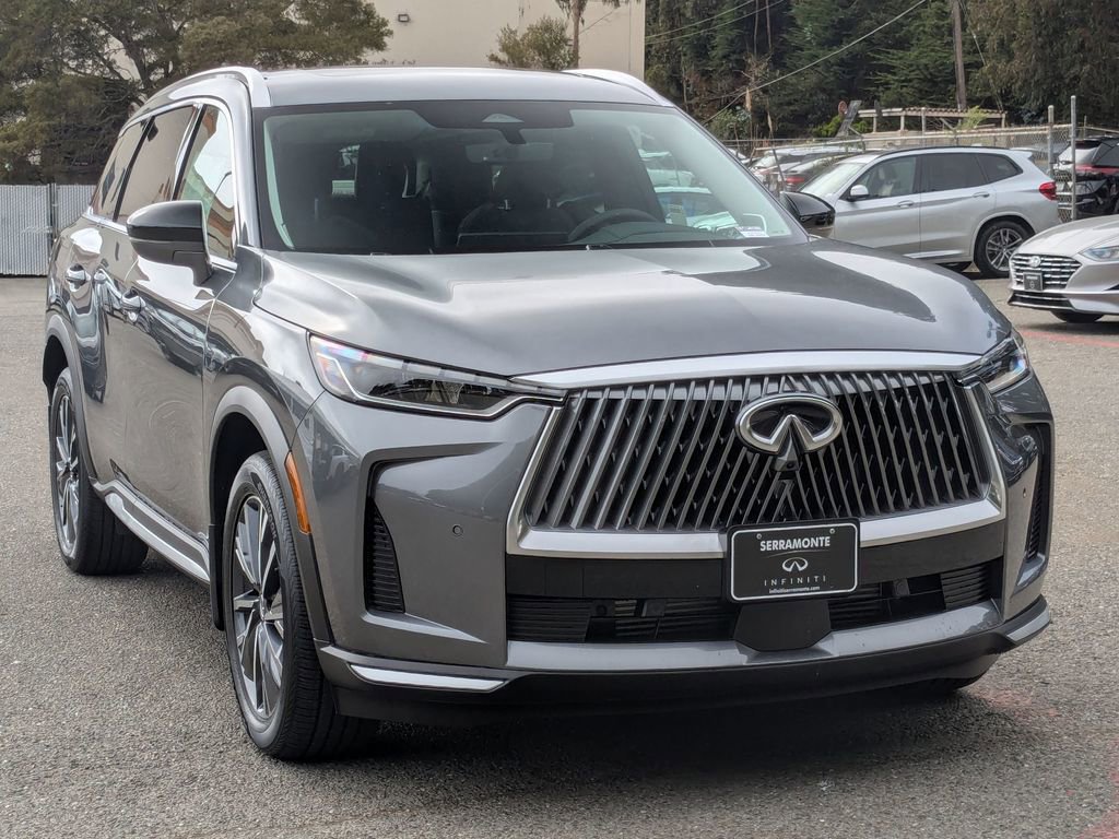New 2026 INFINITI QX60 Luxe image 3