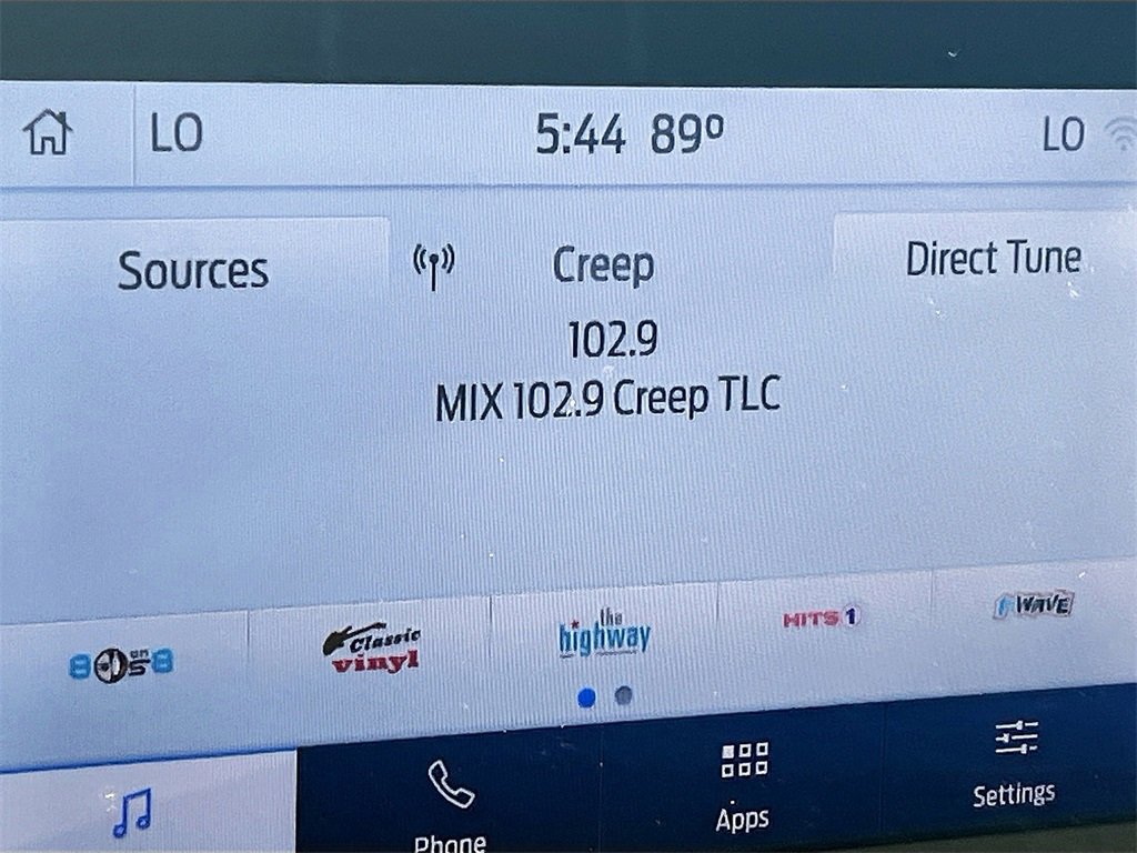 Used 2020 Ford Explorer XLT image 14