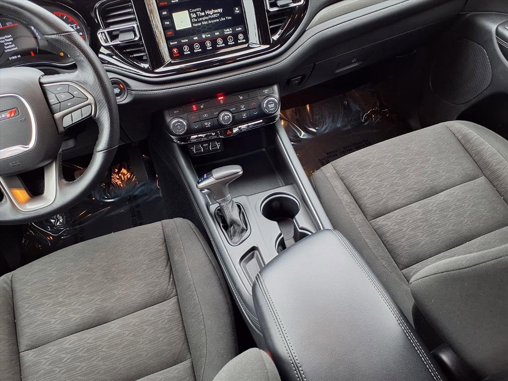 Used 2024 Dodge Durango SXT image 16