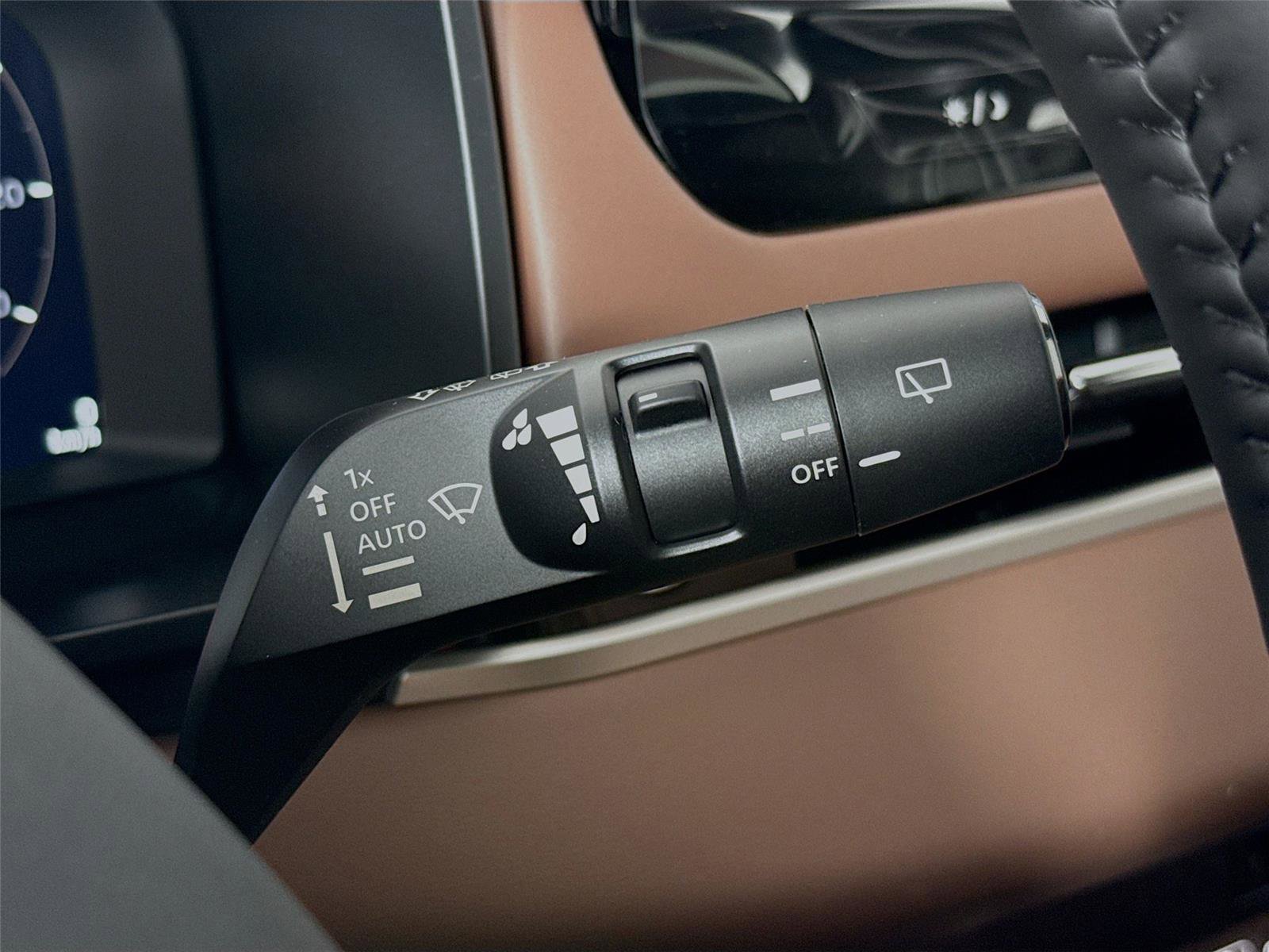 New 2026 Mitsubishi Outlander SEL image 5