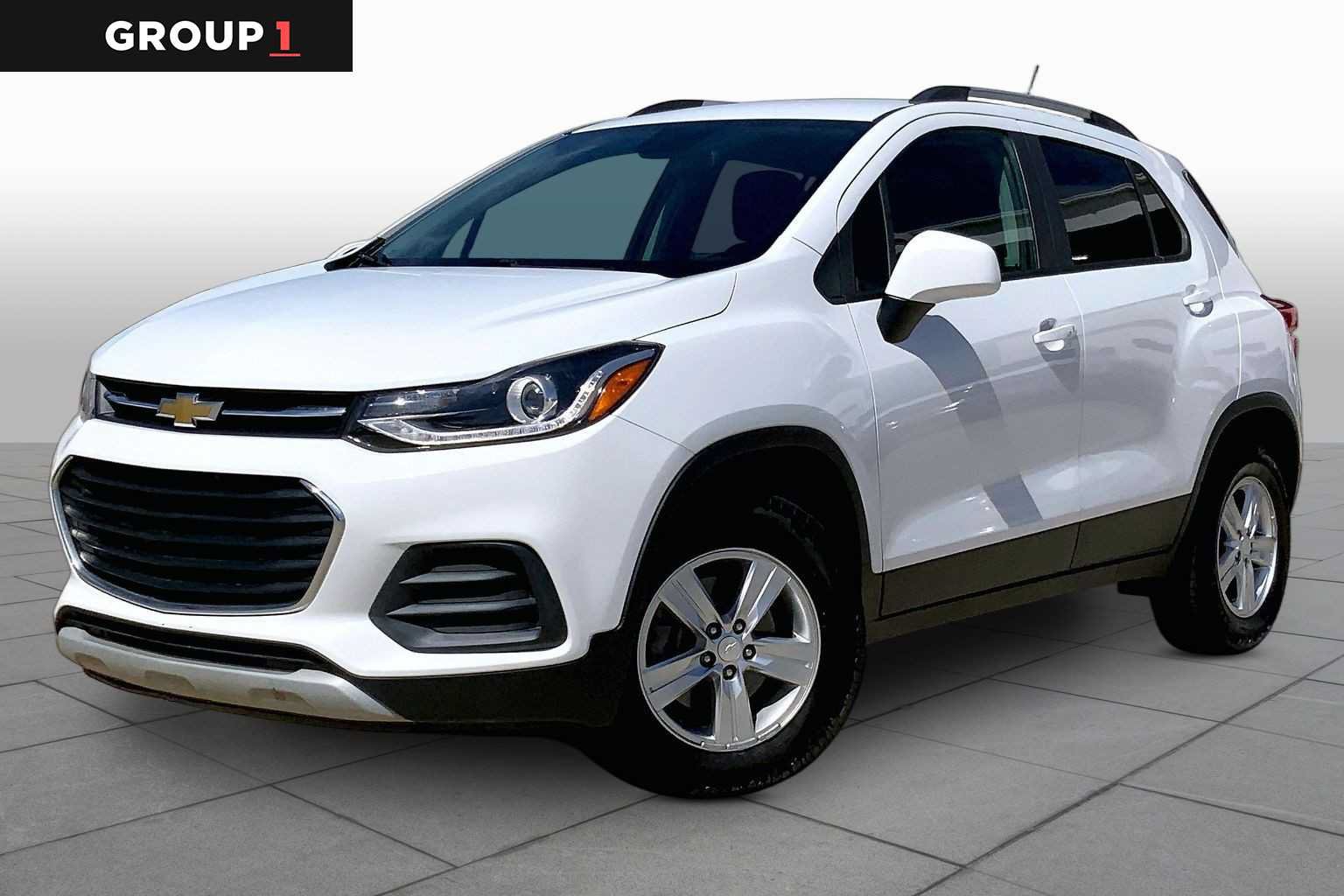 Certified 2022 Chevrolet Trax LT w/ Driver Confidence Package AWD/4WD image 1