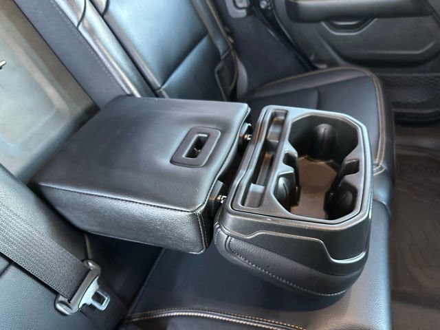 Used 2024 Jeep Wrangler Sahara image 30