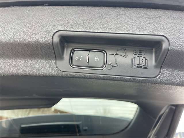 Certified 2023 Ford Explorer Limited w/ Limited Technology Package image 13