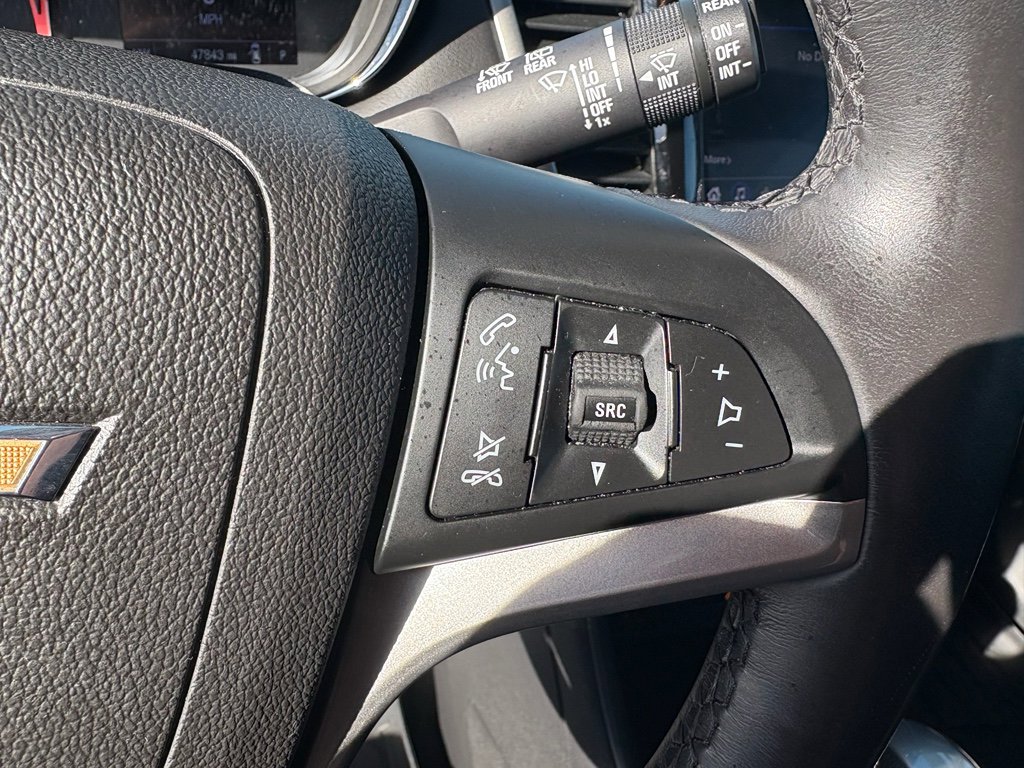 Used 2020 Chevrolet Trax LT w/ LT Convenience Package image 14