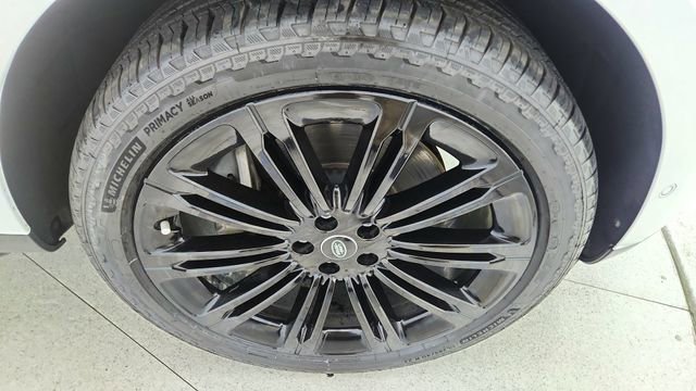 Used 2023 Land Rover Range Rover SE image 58