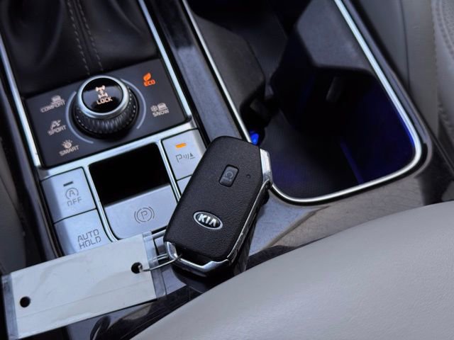 Used 2021 Kia Telluride SX w/ SX Prestige Package image 19