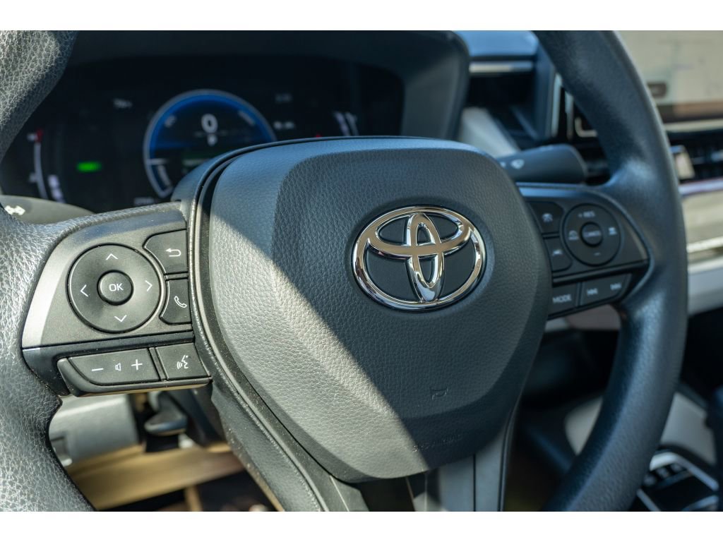 Certified 2026 Toyota Corolla LE image 27