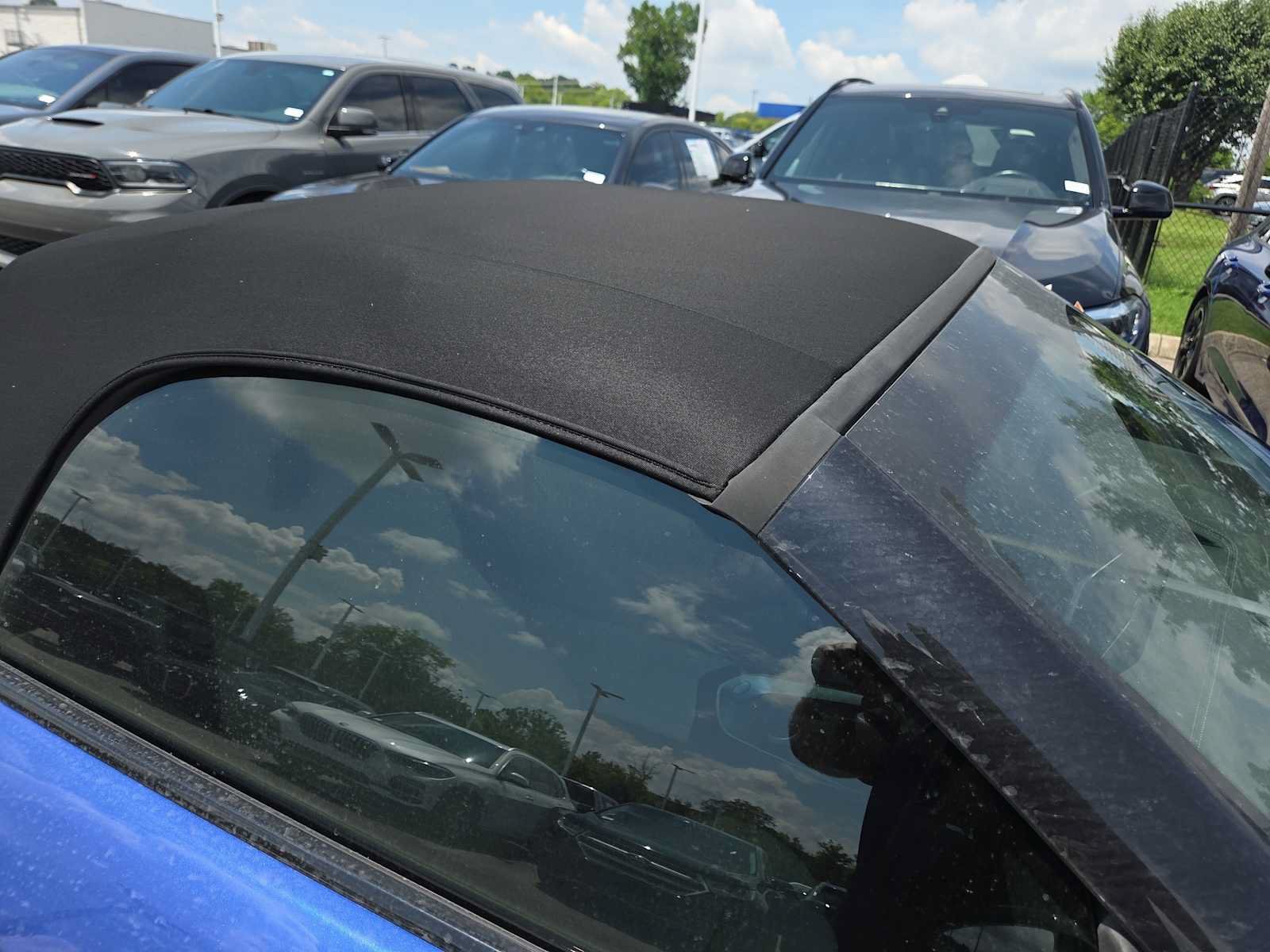 Used 2025 BMW Z4 M40i w/ Edition RWD image 3