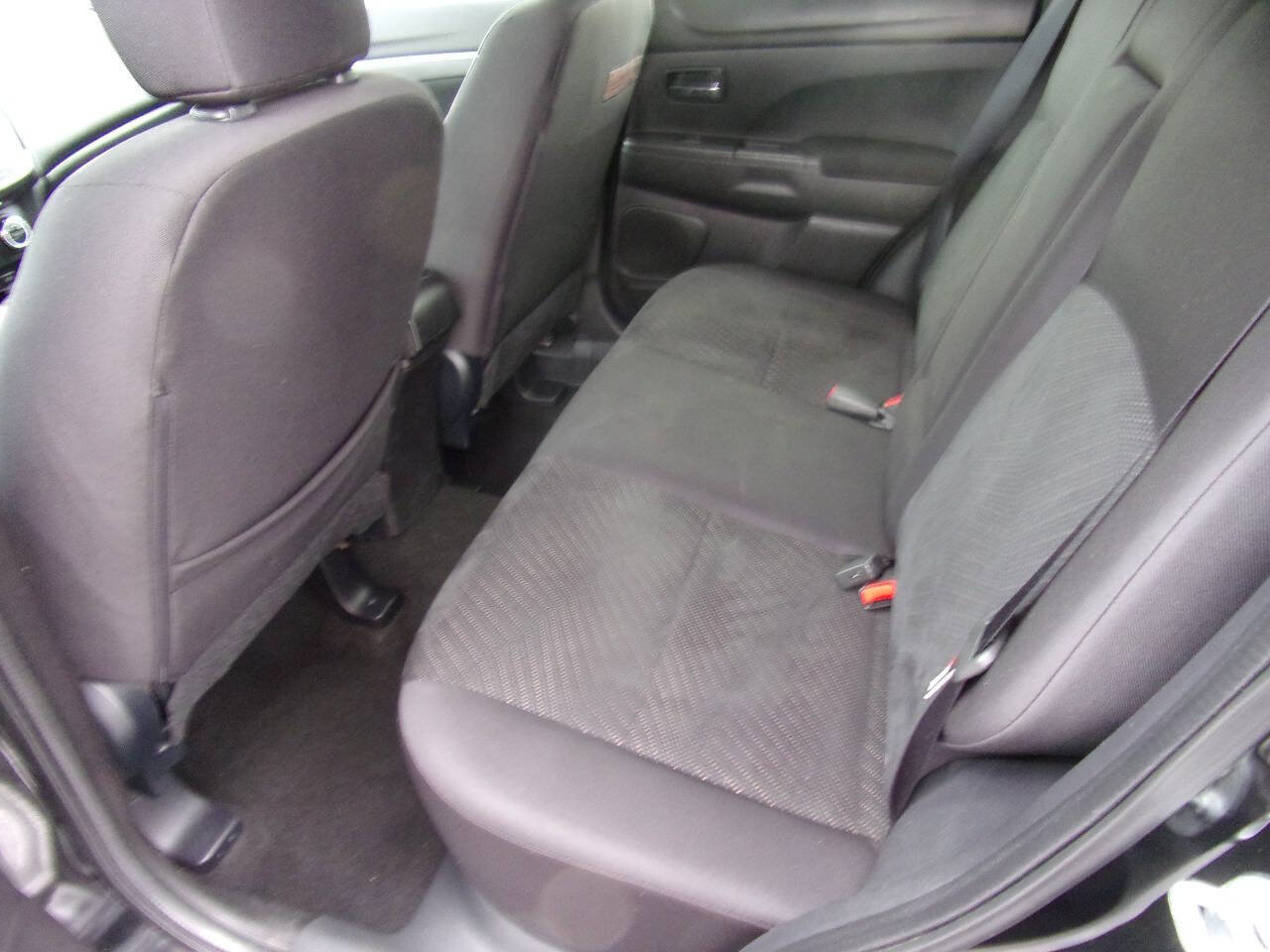 Used 2015 Mitsubishi Outlander Sport SE image 16
