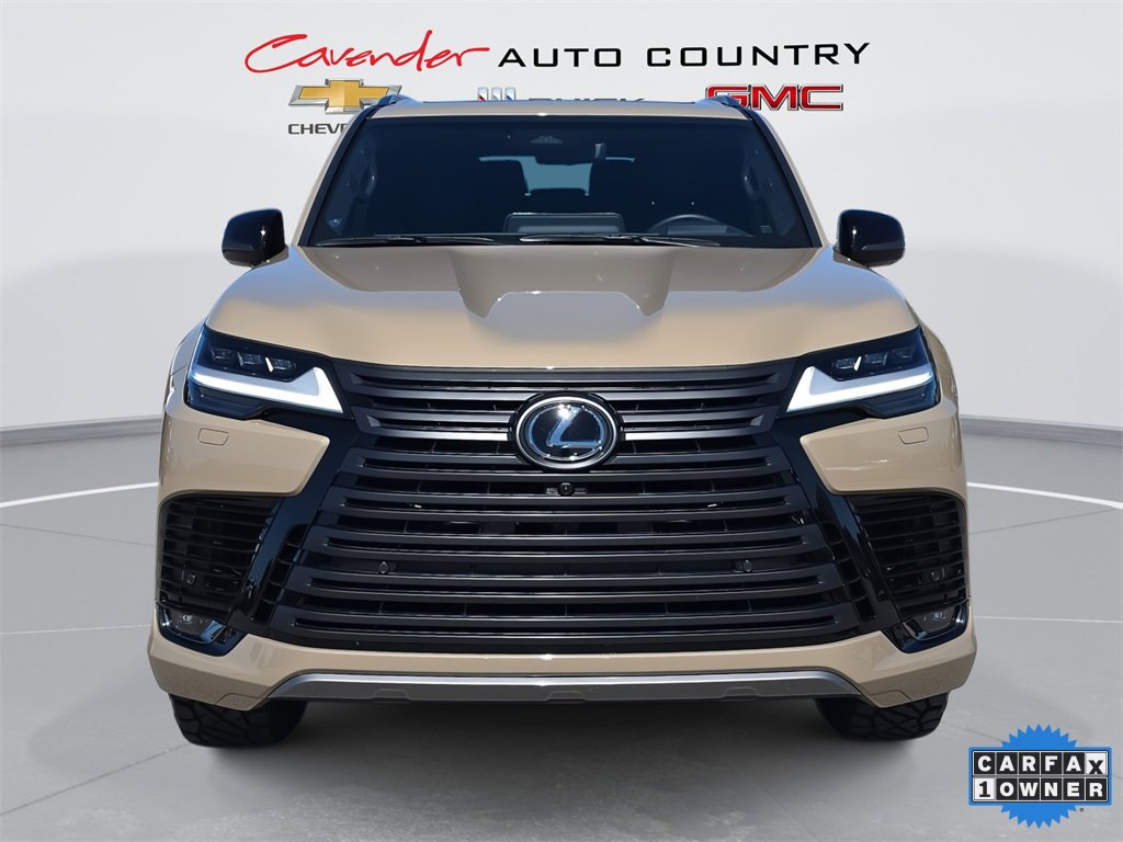 Used 2025 Lexus LX 700h Overtrail image 2
