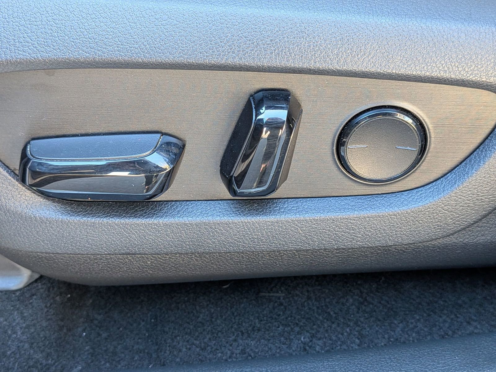 Used 2023 Lexus RX 350 Premium w/ Accessory Package image 16