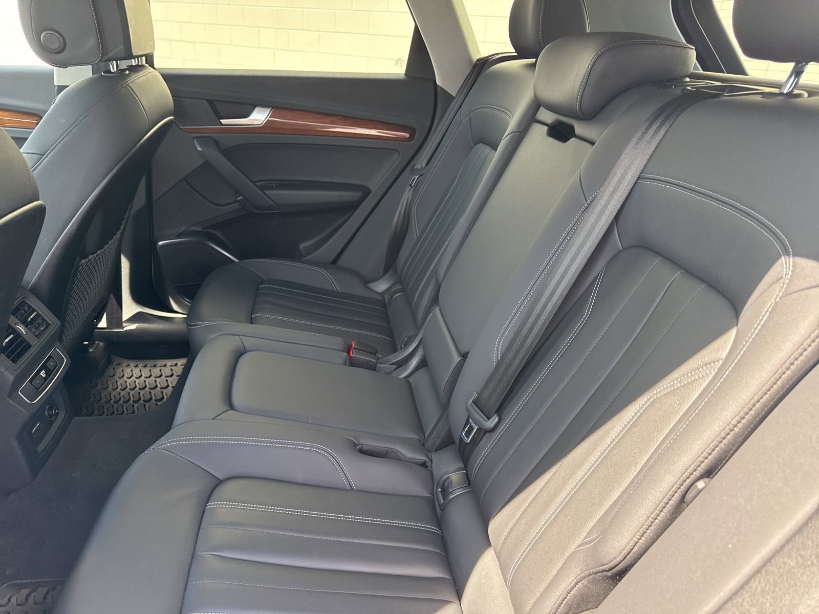 Used 2023 Audi Q5 2.0T Premium image 14