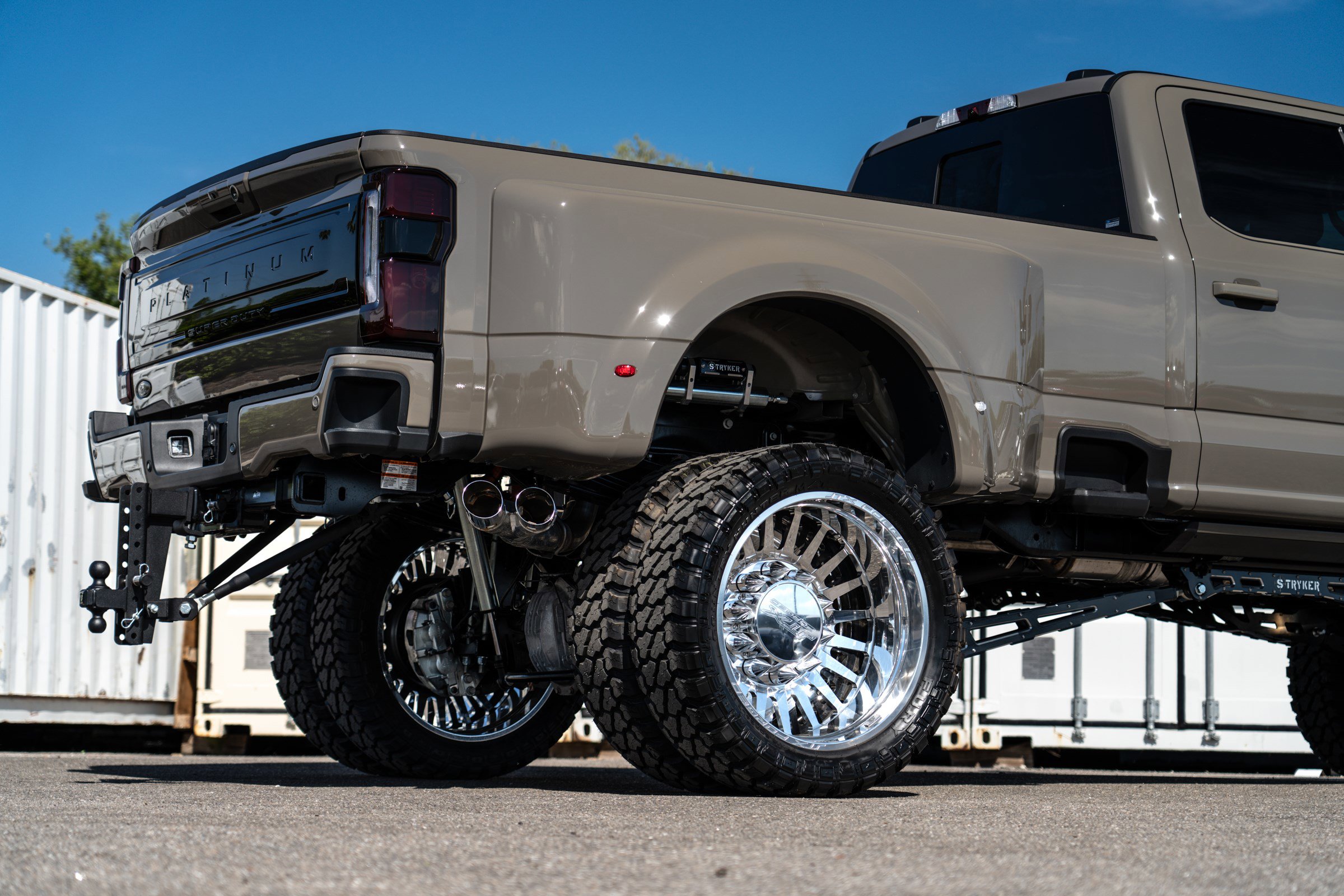 New 2026 Ford F450 Platinum w/ Platinum Plus Package image 42