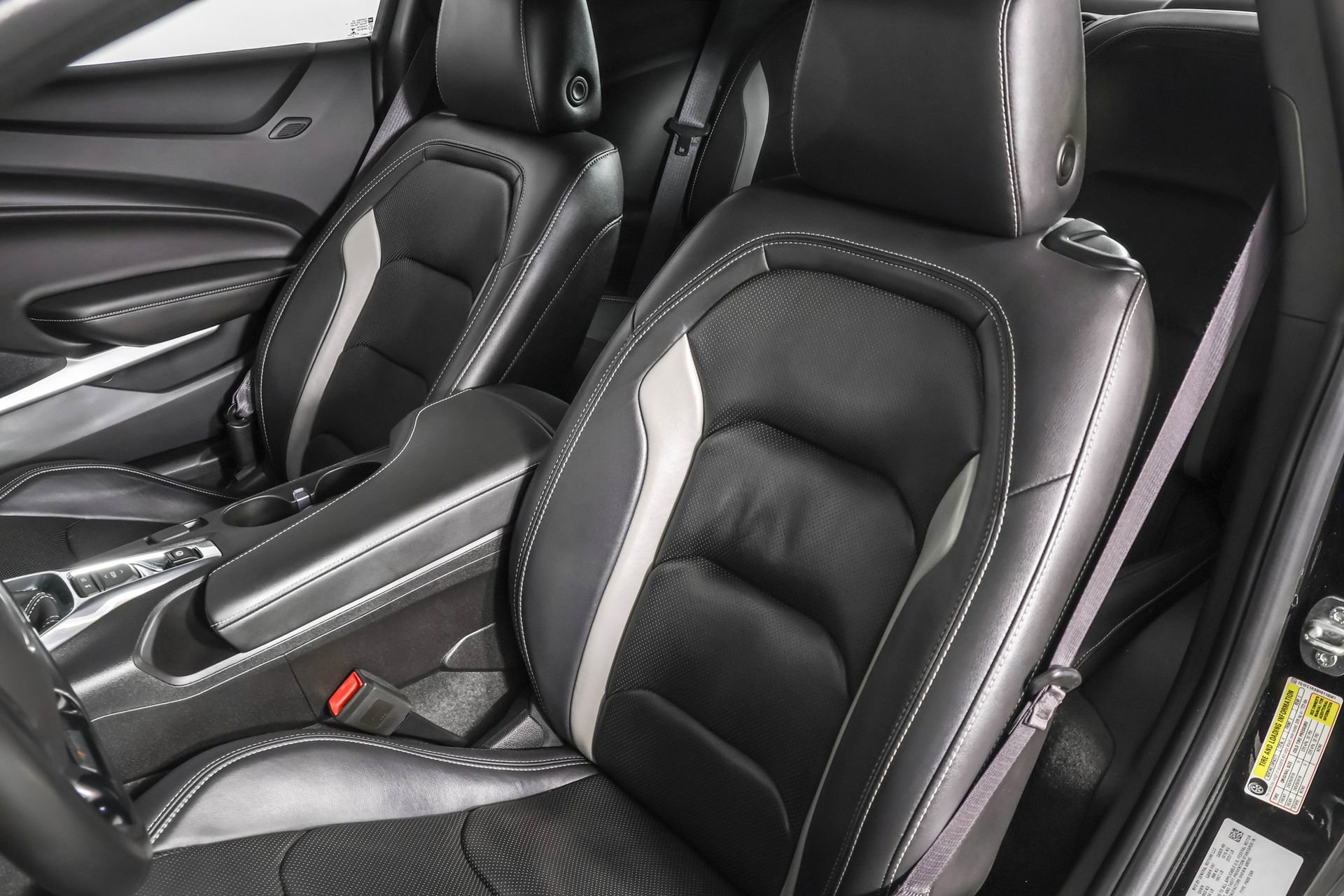 Used 2017 Chevrolet Camaro LT image 22