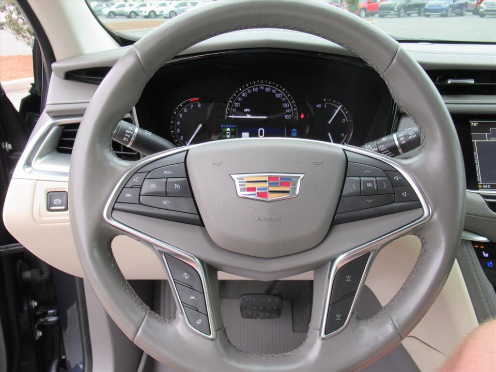 Used 2019 Cadillac XT5 Premium Luxury FWD image 22