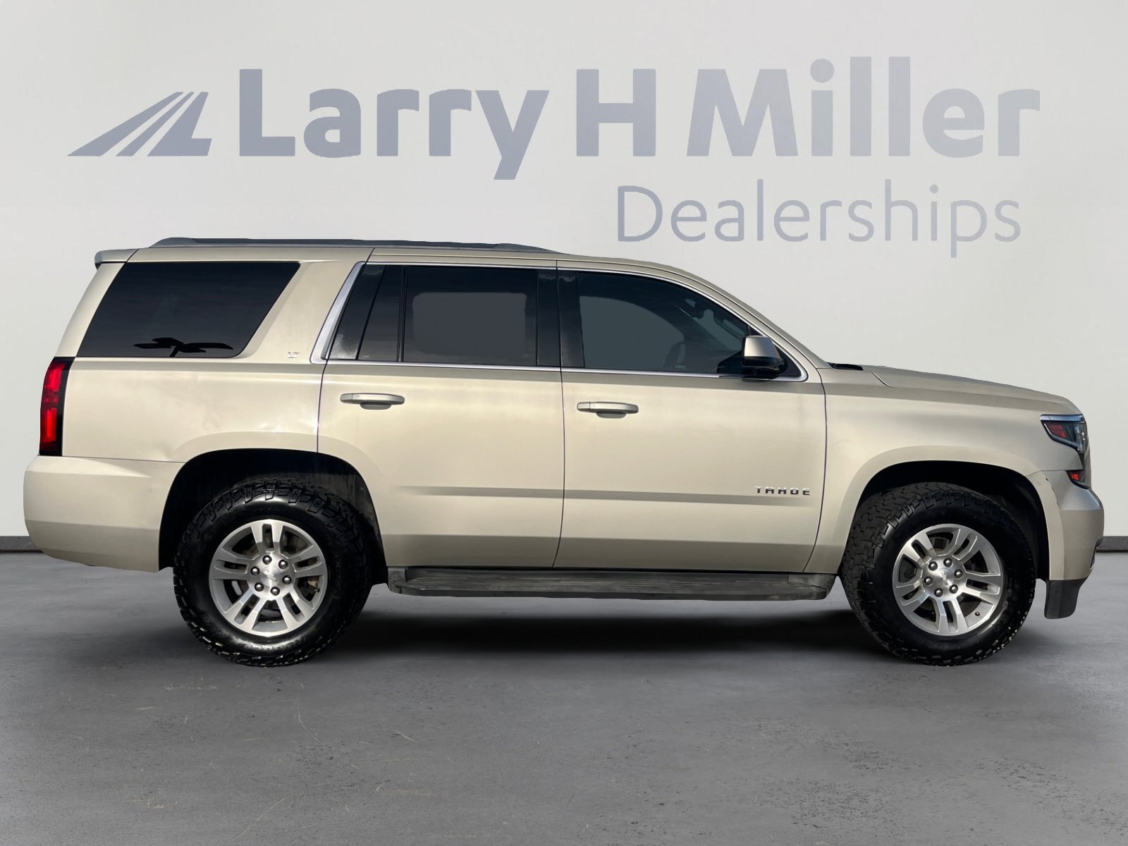 Used 2015 Chevrolet Tahoe LT w/ Luxury Package image 6