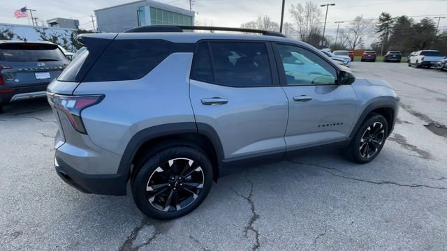 Used 2025 Chevrolet Equinox RS w/ Safety and Technology Package image 2