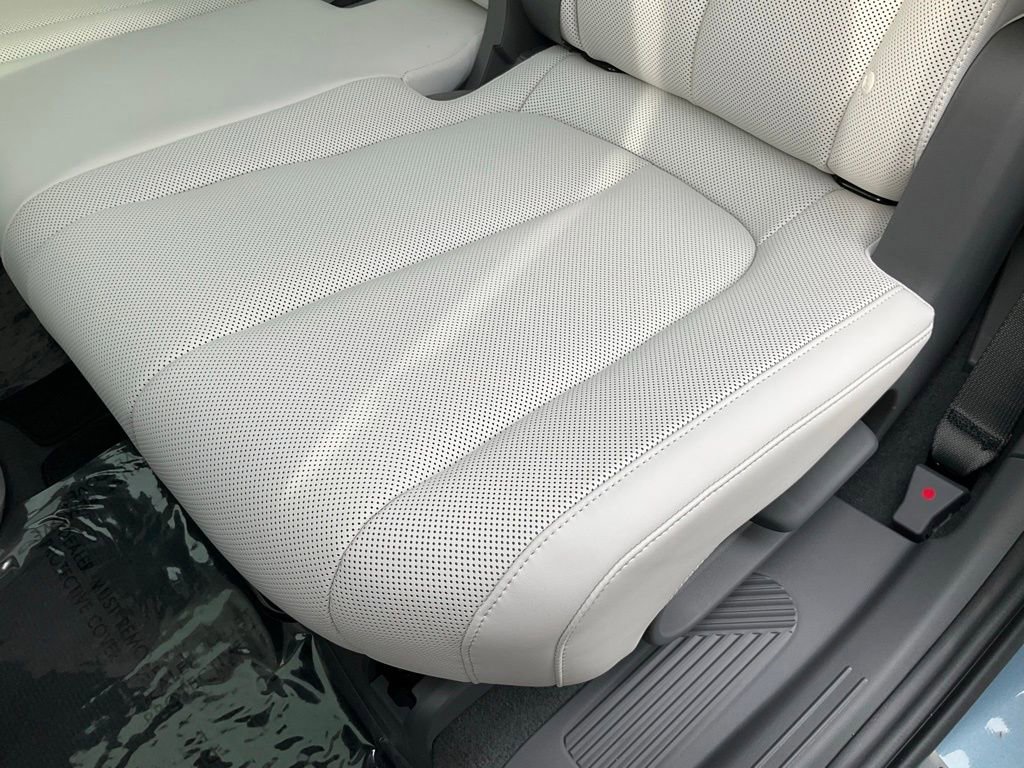 Used 2025 Hyundai Ioniq 5 Limited image 30