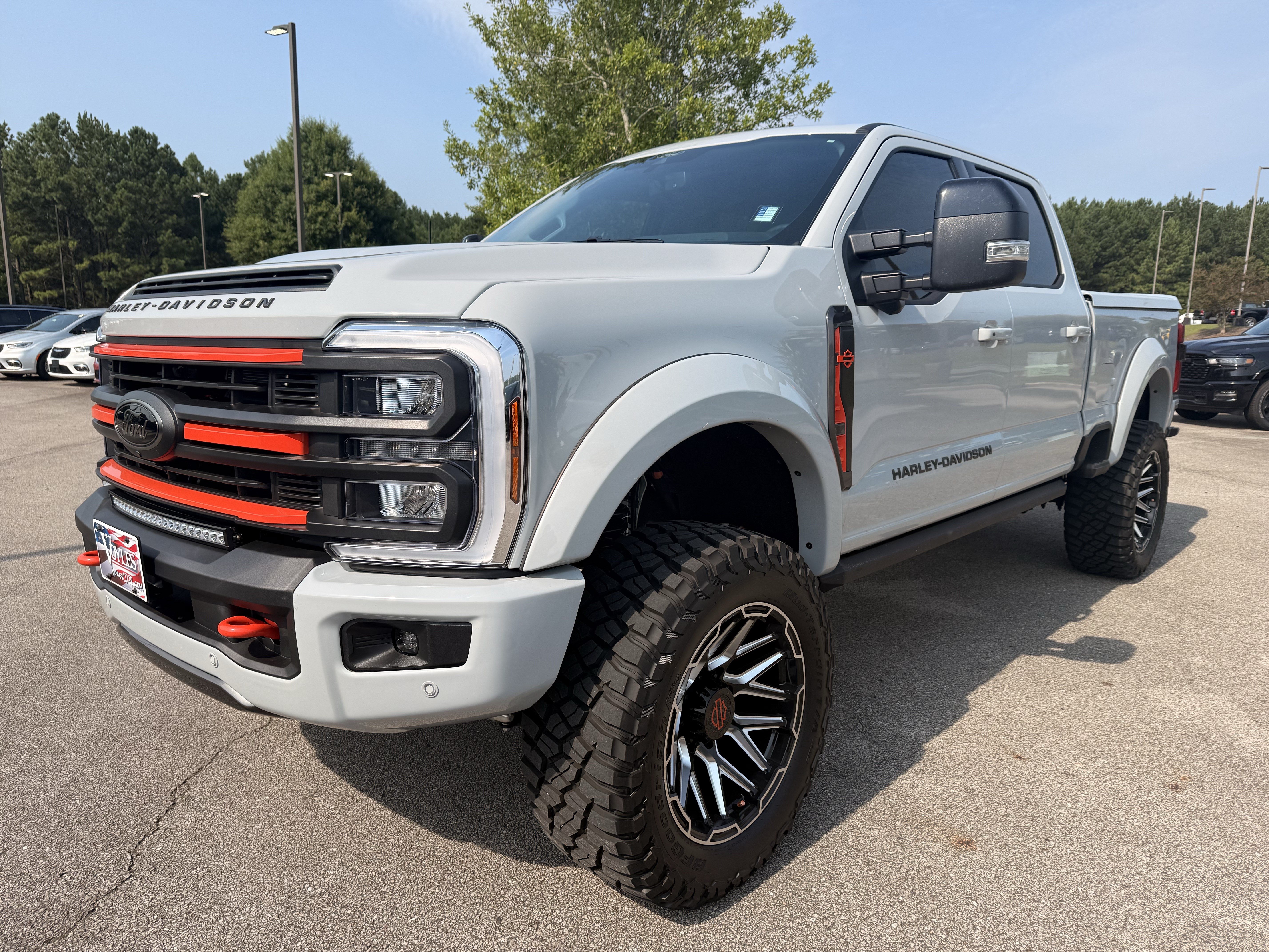 Used 2026 Ford F250 Lariat w/ Black Appearance Package AWD/4WD image 3