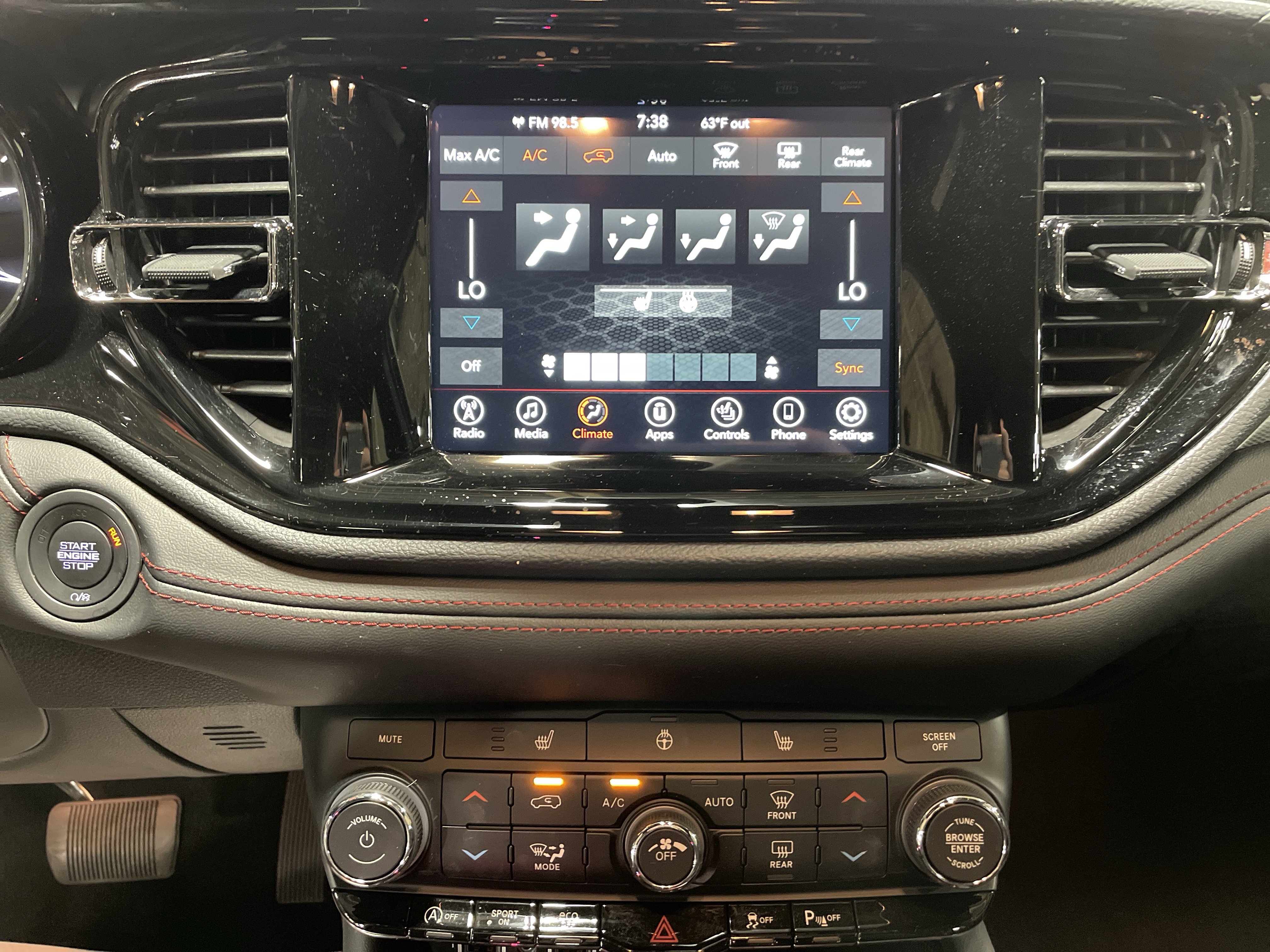 Used 2024 Dodge Durango GT image 25