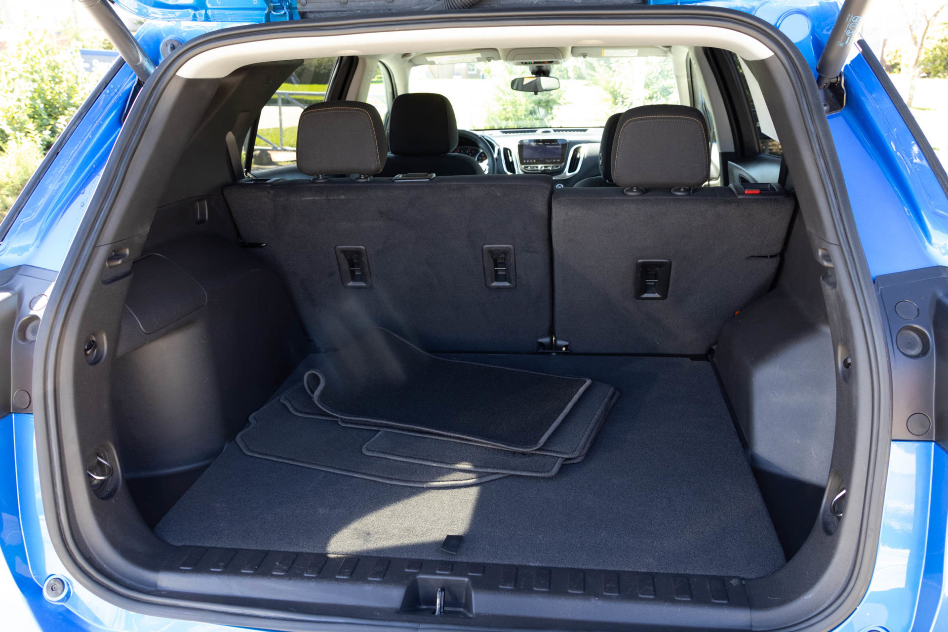 Used 2024 Chevrolet Equinox LT FWD image 38