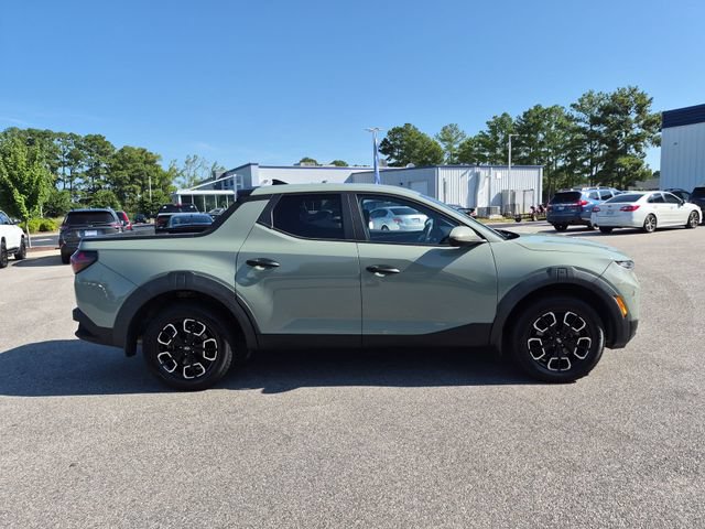 Used 2024 Hyundai Santa Cruz SE FWD image 2