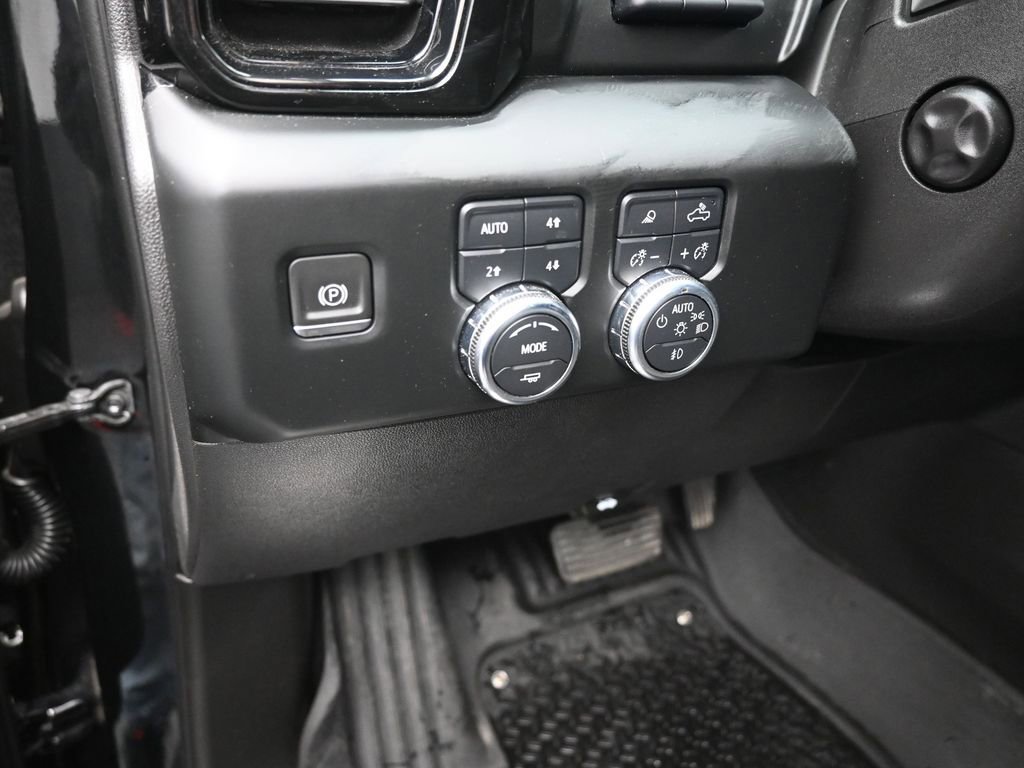 Used 2022 GMC Sierra 1500 AT4 w/ AT4 Premium Package image 21