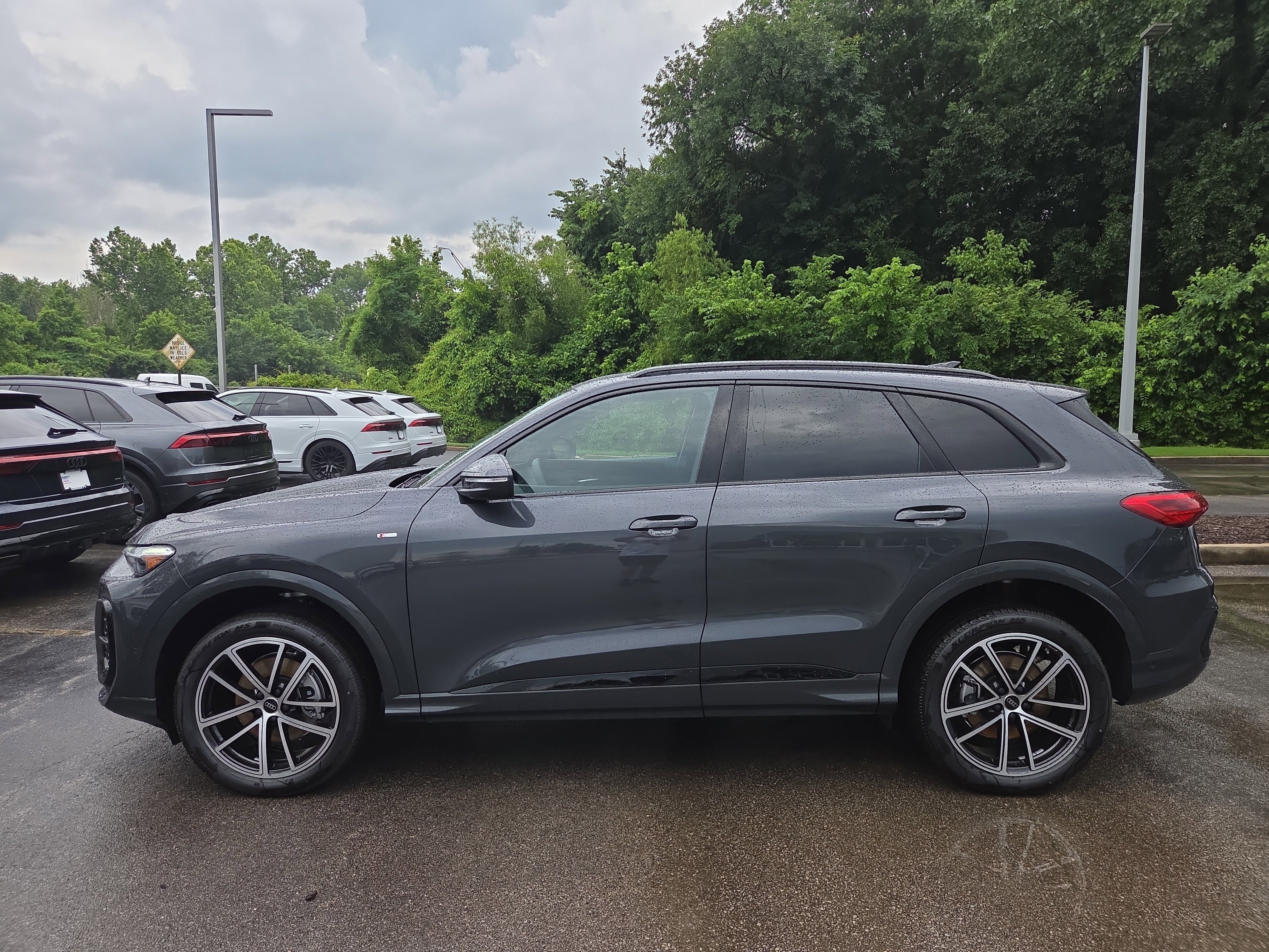 New 2026 Audi Q5 Premium Plus AWD/4WD image 2