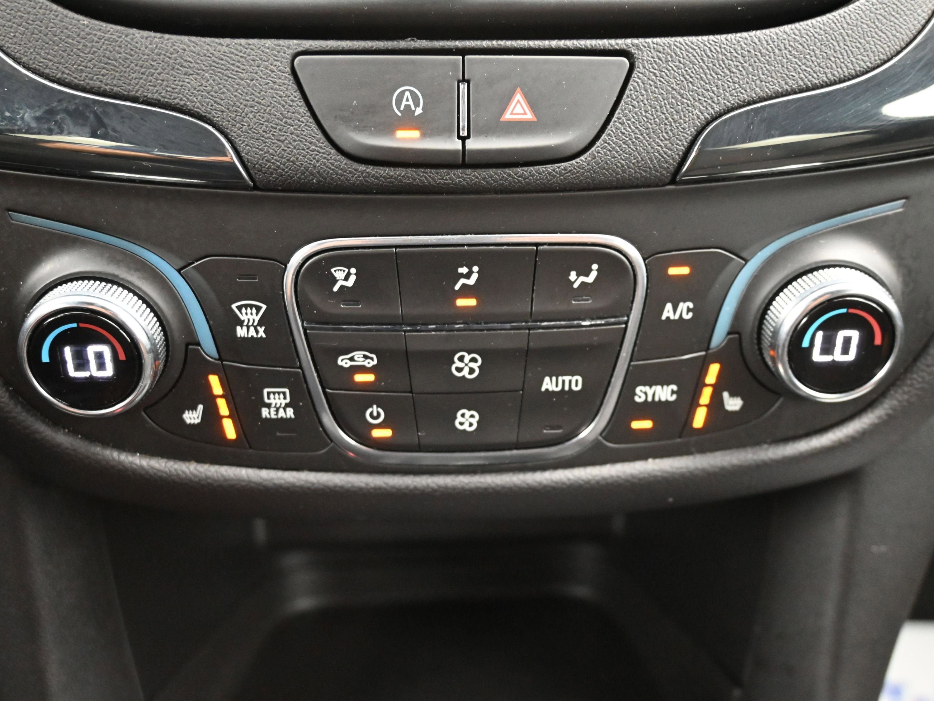 Used 2024 Chevrolet Equinox RS image 16