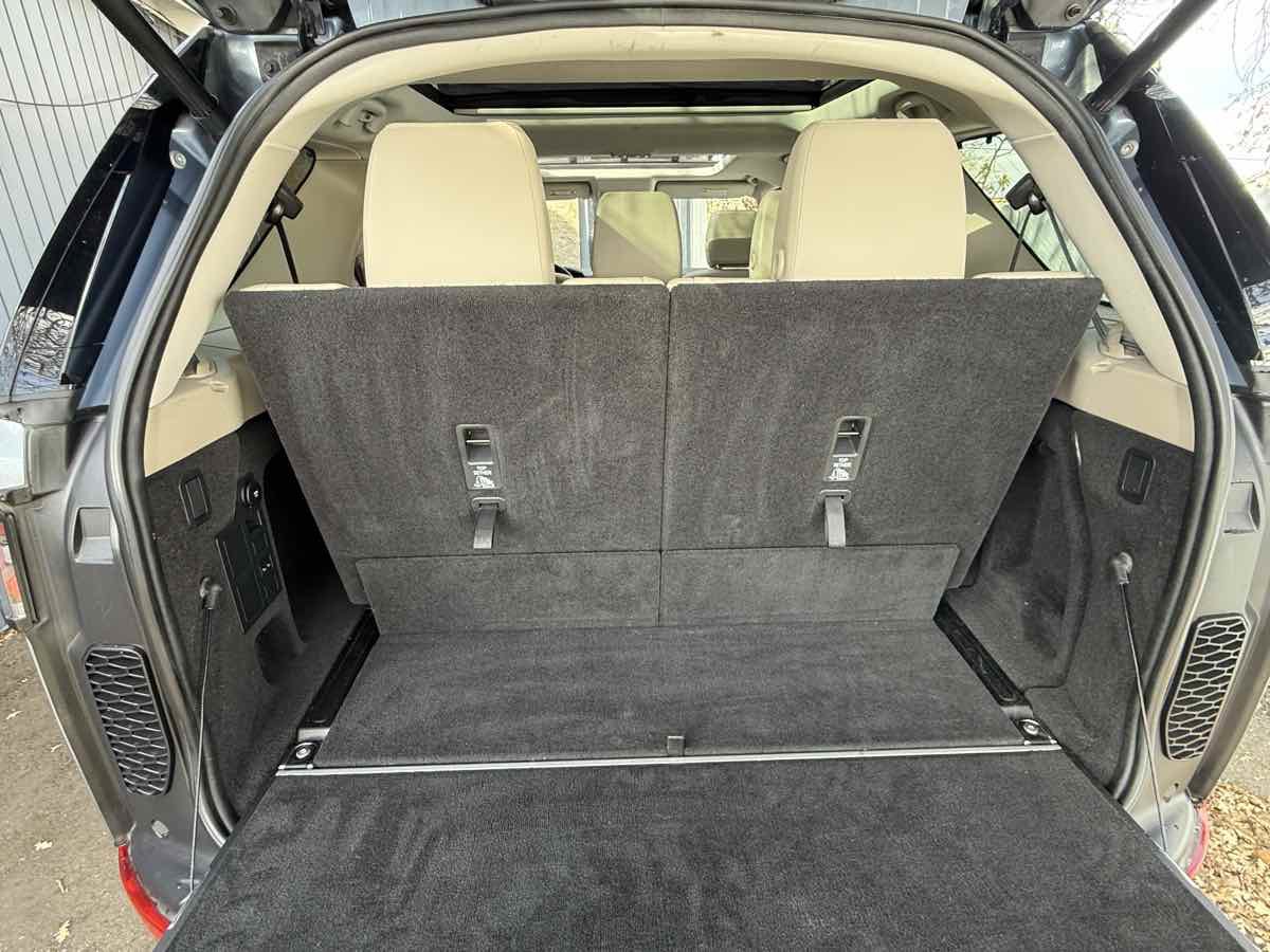 Used 2018 Land Rover Discovery HSE image 10