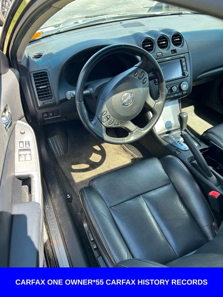 Used 2010 Nissan Altima 3.5 SR w/ Leather Pkg image 5