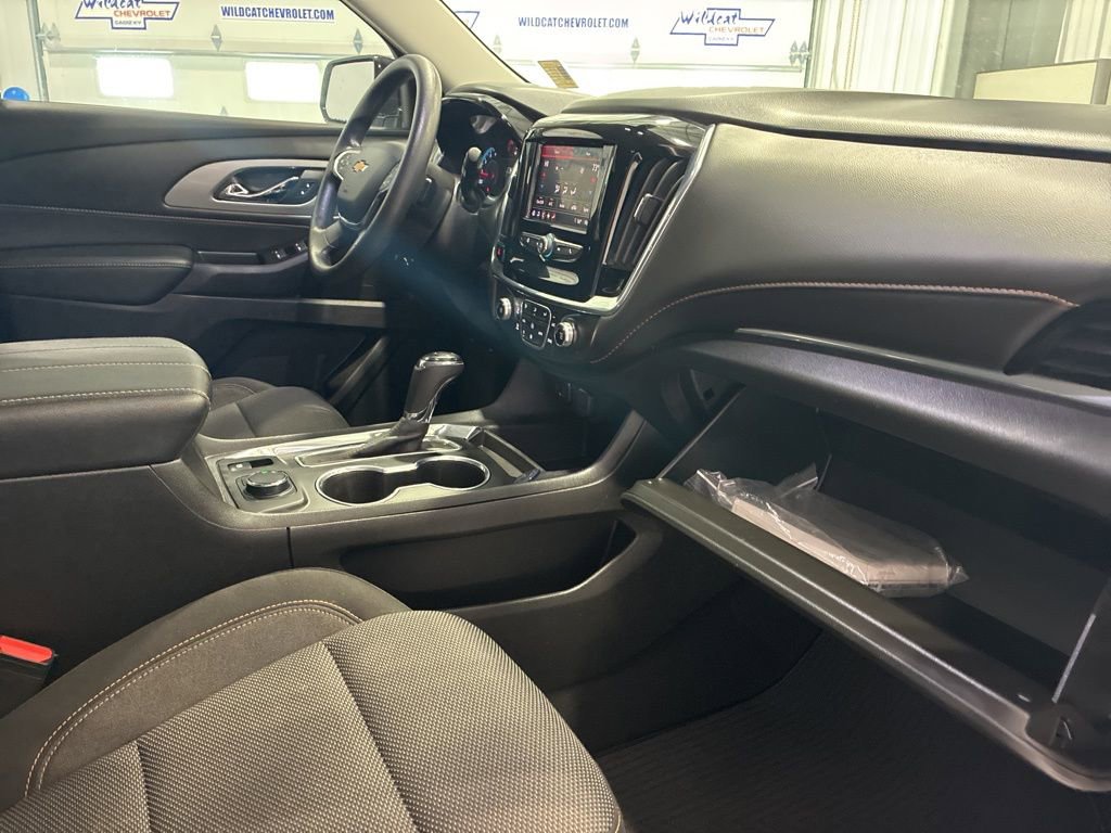 Used 2020 Chevrolet Traverse LS image 43