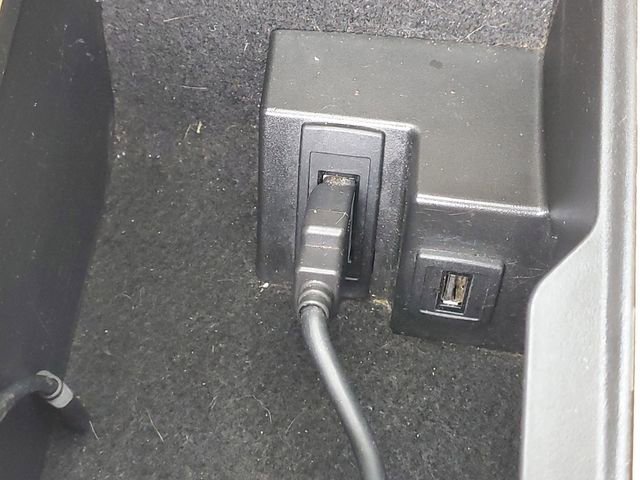 Used 2015 Mercedes-Benz C 250 Coupe image 27